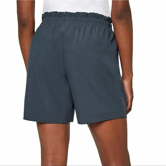 Mondetta Ladies' Woven Short India ink blue not available in Medium - Picture 2 of 5